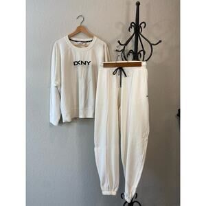 DKNY Jogger Pant Set Women's Bone Sz 1XL Sporty Athletic Athleisure Streetwear